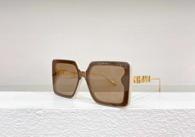 Picture of Chanel Sunglasses _SKUfw57231936fw